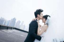 《婚姻危机:老婆出轨,如何挽回心碎的婚姻?深度解析与实操指南》 《婚姻危机:老婆出轨,如何挽回心碎的婚姻?深度解析与实操指南》